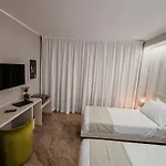 Bed & Breakfast Effe4 Lovely Bari