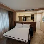 Bed & Breakfast Effe4 Lovely Bari